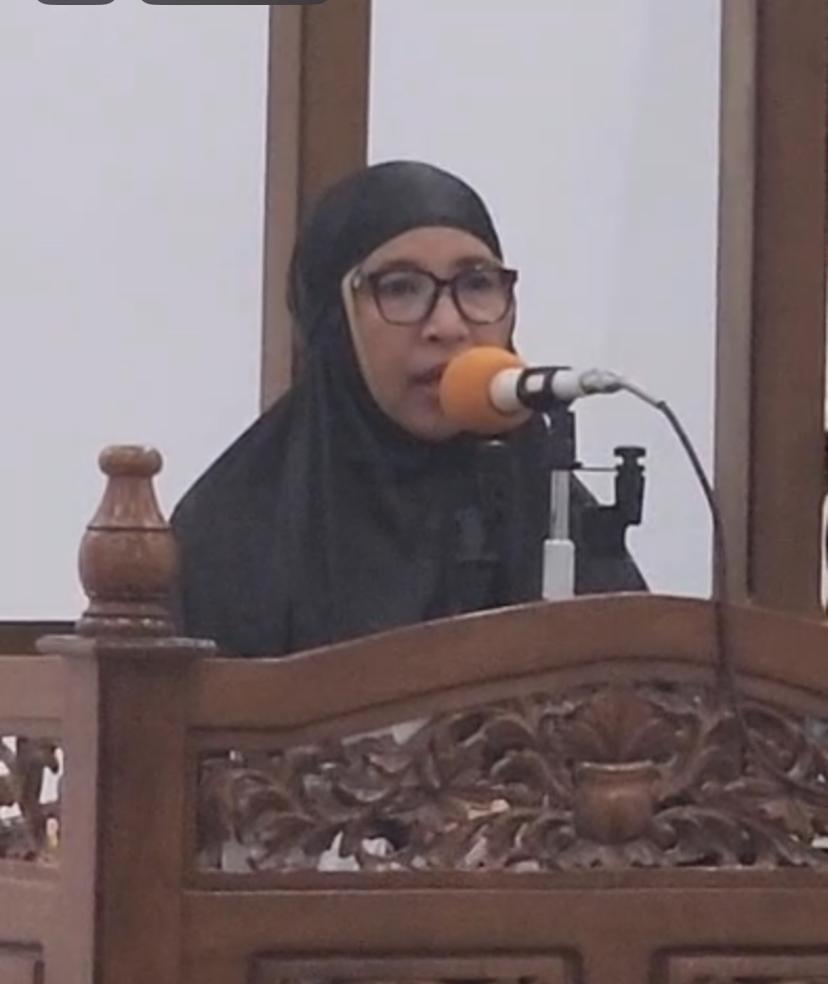 Kadis PMD Luwu Utara Andi Syarifah Muhaeminah Sampaikan Ceramah di Masjid Raya Nurul Hijrah Salassa