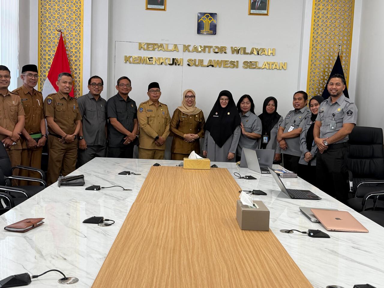 Konsultasi Strategis Kadis PMD Luwu Utara ke Kanwil Kemenkum Sulsel: Matangkan PILKADES Serentak 